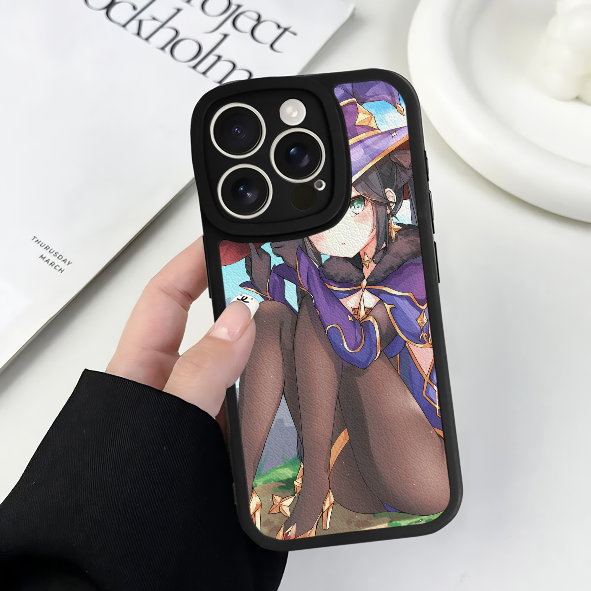 げんし神 genshin 【iPhone 16シリーズ対応】シリコンスマホケース（レザー調） 材質：シリコン